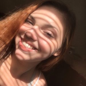 Meet your Posher, Jayci